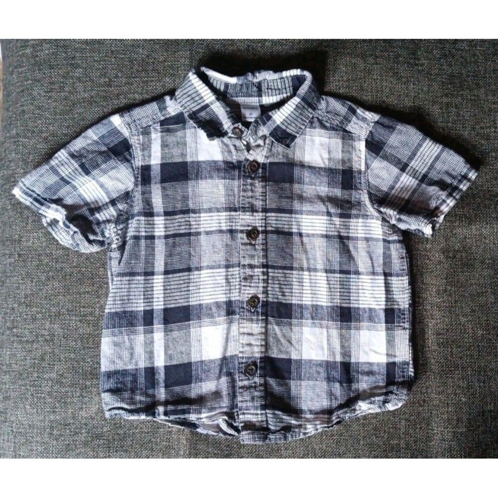 shirt 2T Old Navy Boys Button Collared Short sleeves Black White Plaid